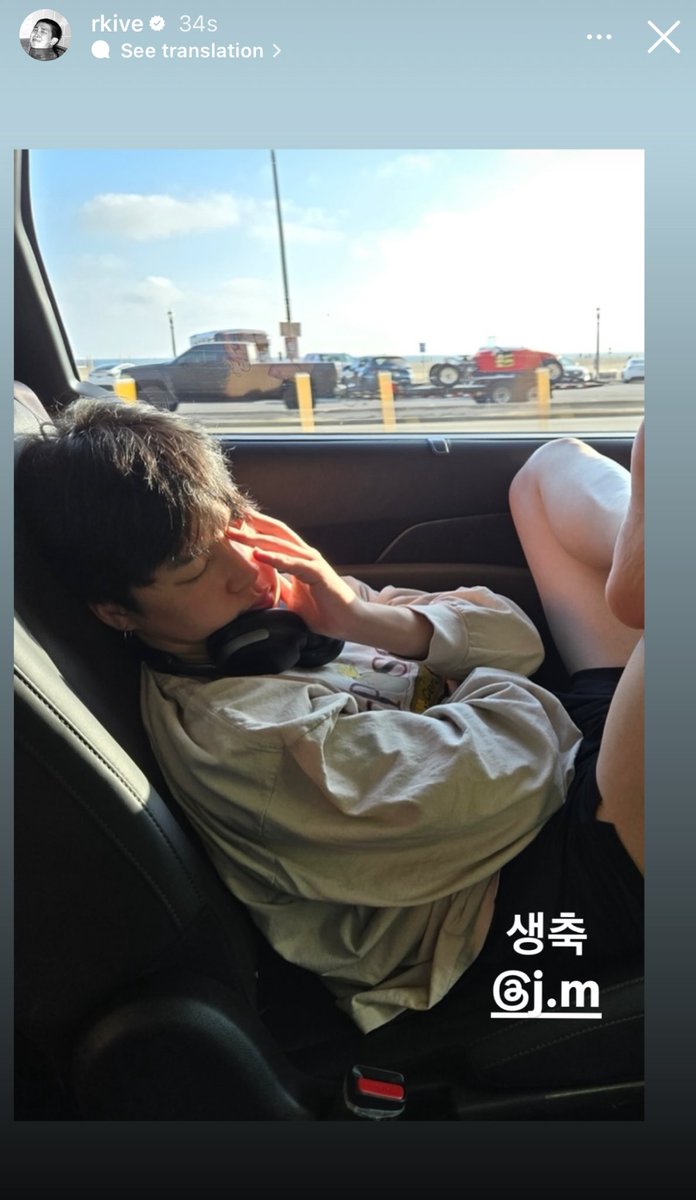 rapmonvirgo's tweet image. Hihihi kelihatan @ nya namjoon pake ios