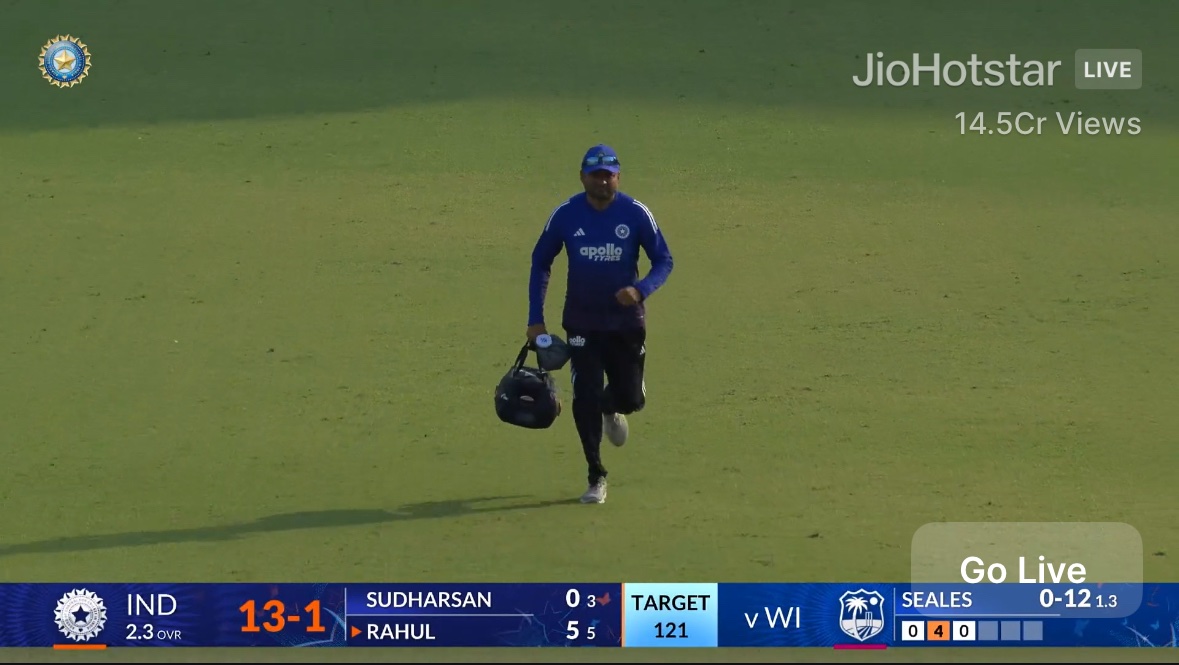 MidnightMusinng's tweet image. Not sure what the physio could have done about where the ball hit KL Rahul 😂

#INDvWI #INDvsWI