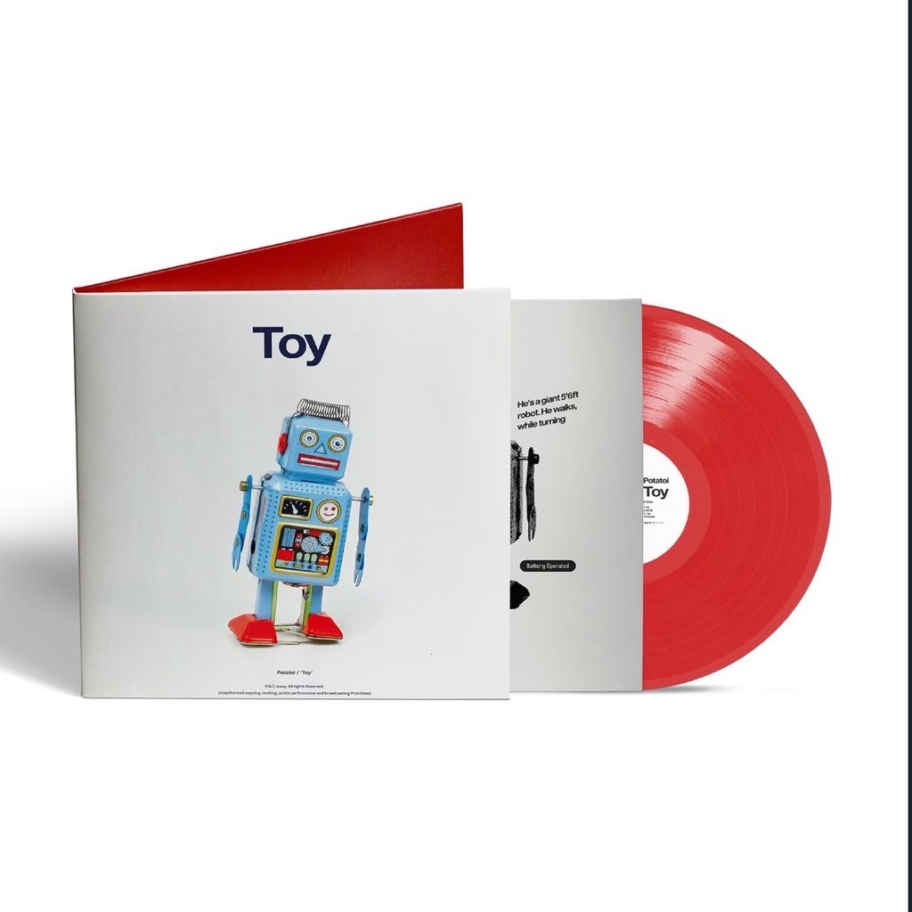 ifntlove's tweet photo. <singapore preorder> POTATOI (Wave To Earth - John Cha solo) - TOY vinyl album in red ❤️🤖
deadline: 19 Oct (Sun) 8pm
price: 1st payment $46
2nd payment will be required
only sg 🙏
#POTATOI @PotatoiJohn #johncha #wavetoearth https://t.co/MDGMxjyRzE