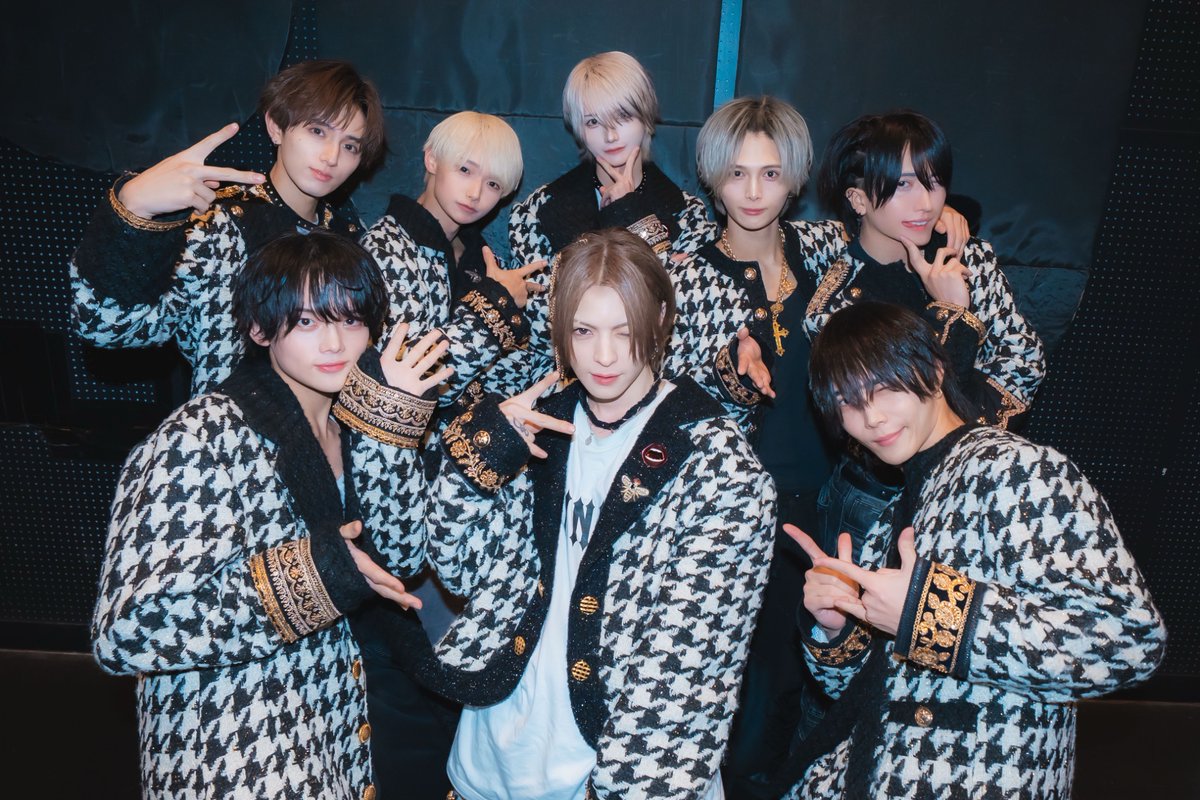 yumeneo_info's tweet photo. SAKU BIRTHDAY LIVE にご来場いただき、誠にありがとうございました！バンドセットLIVEはいかがでしたでしょうか？🎸

クラウドファンディングにて “さく生誕衣装” を制作させていただきました🎂💜
たくさんのご支援・ご声援、心よりありがとうございました！

次の夢喰NEON単独イベントは——
💚 KYOUHEI BIRTHDAY LIVE！ 💚
たくさんのお祝い、お待ちしております！

🗓️ 2025年10月25日（日）
📍 @横浜1000CLUB
2部はしょたはや🧡🤍とのコンテンツあり！

🔗 https://t.co/5PGbjAIqsi

#夢喰NEON
