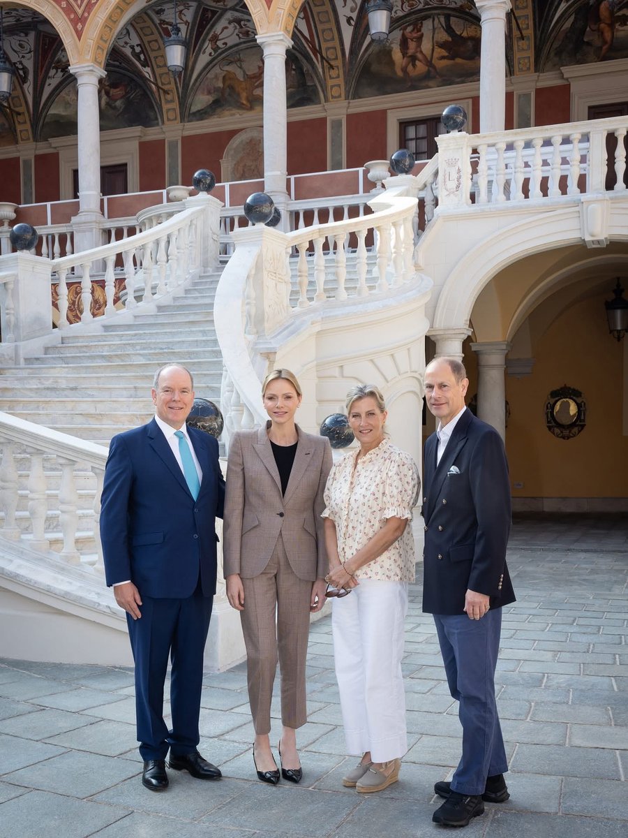 🇲🇨 🇬🇧 “Their Serene Highnesses Prince Albert II and Princess Charlene had the pleasure of welcoming Their Royal Highnesses The Duke and Duchess of Edinburgh during their visit to the Principality of Monaco.

A warm exchange reflecting the bonds of respect and friendship between