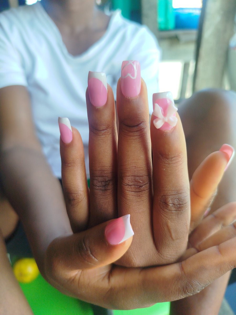 okeregift80's tweet photo. @AramideOyekunle I make beautiful customized nail sets. Send a DM https://t.co/ETkZJtHwp7