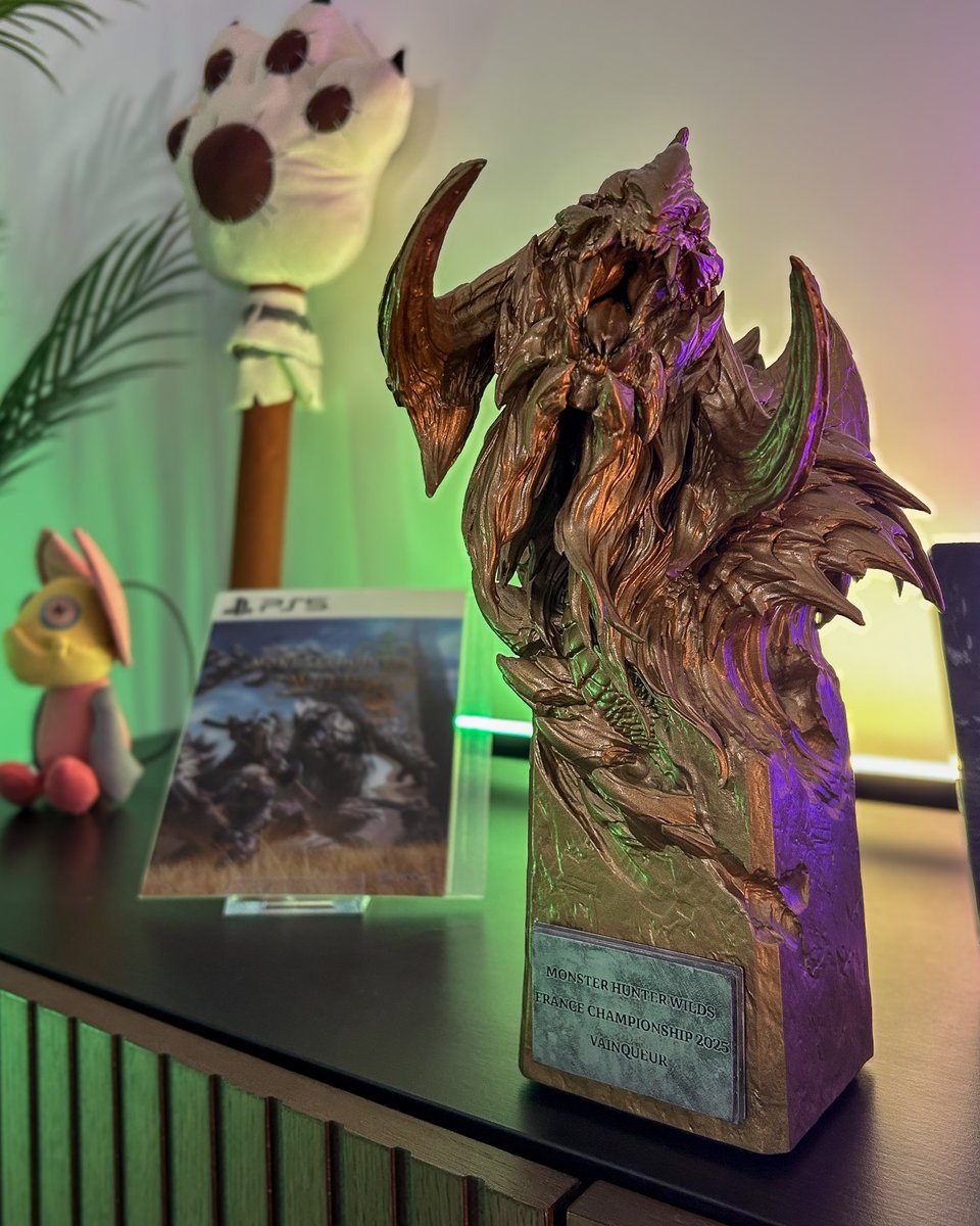 Plus que 4 places disponibles pour participer au Monster Hunter Wilds France Championship ! ⌛️

Remportez une PS5 Pro et ce superbe trophée doré à l'effigie de l'Arkveld ! 🔥 #MHFesta2025

Venez tenter votre chance 👉 mhfesta2025-paris.com/en/pages/champ…