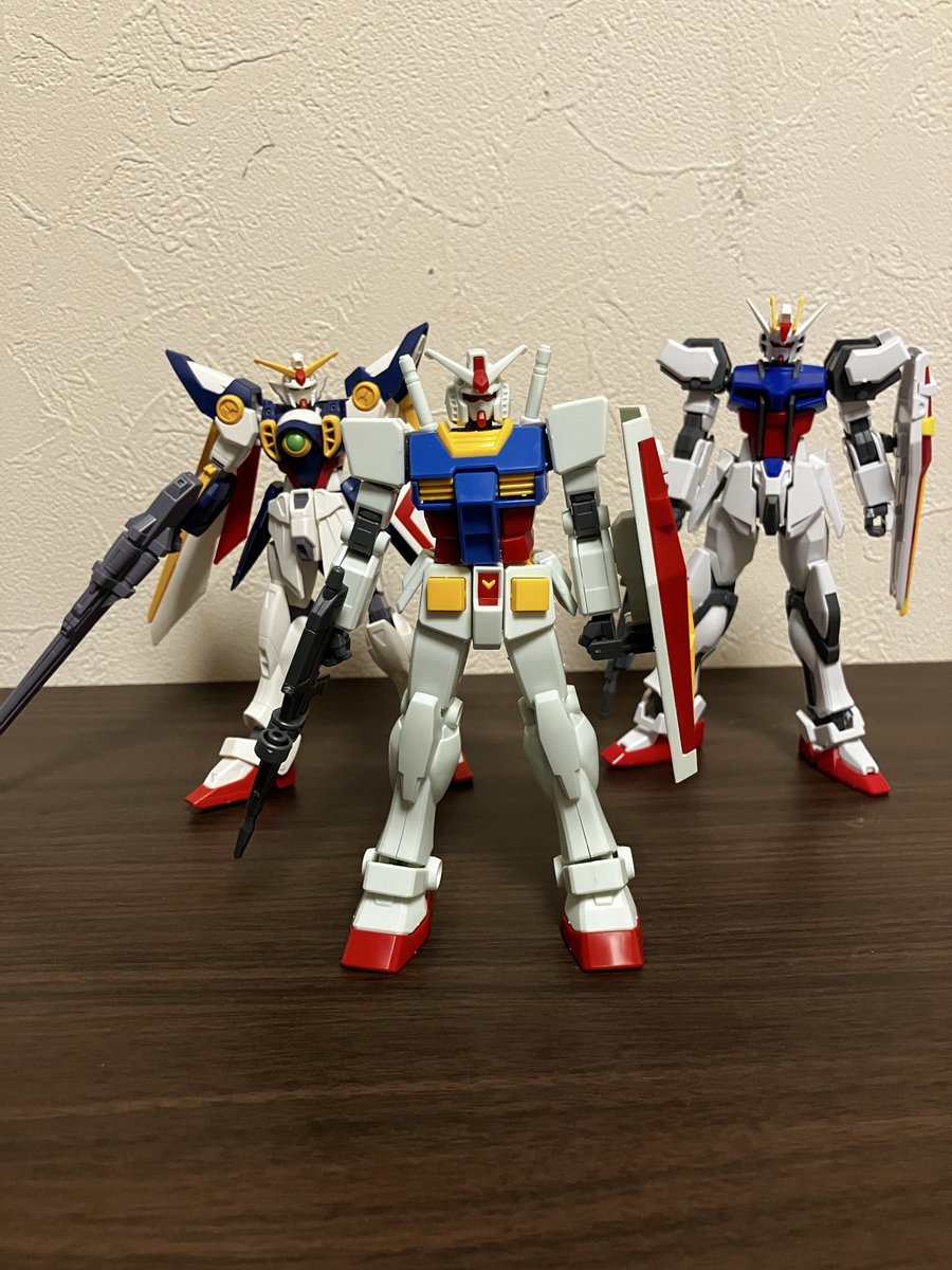 matwosatow's tweet photo. 良いねガンプラ。
#ガンプラ
#ガンダム
#ストライクガンダム
#ウイングガンダム
#entrygrade https://t.co/hPwj8c9jLj