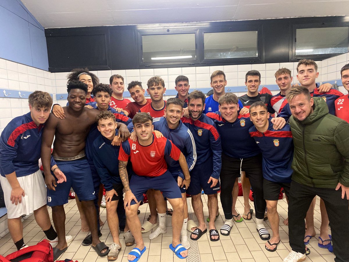 🤝⚽ VISITAS A VESTUARIOS

🗣️ AFE visitó a los compañeros del CD Agoncillo, CD Villegas y CA Vianés para detallarles los servicios de la asociación.

¡Gracias por vuestra cercanía!