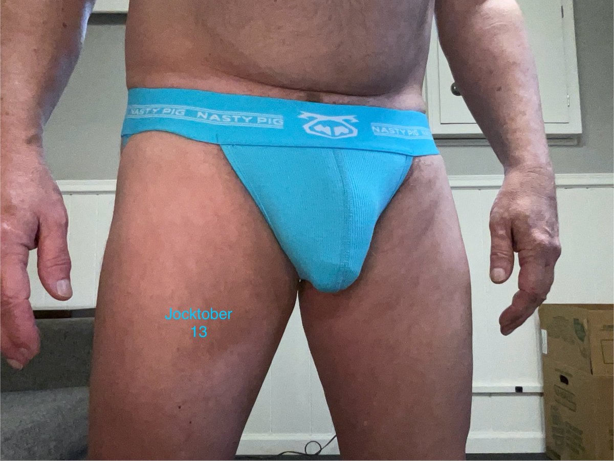 jsluvr's tweet photo. Another Monday… hope you all had a nice weekend
#Jocktober 13

#jockstrap https://t.co/138uyH7yMN