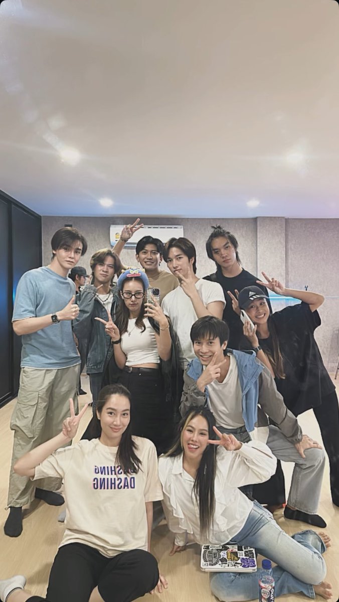 ✌🏻

IGs: cherlynnn.k update ✨

#BoatYongyut , <a href="/Yong_yutt/">Yong_yutt</a>