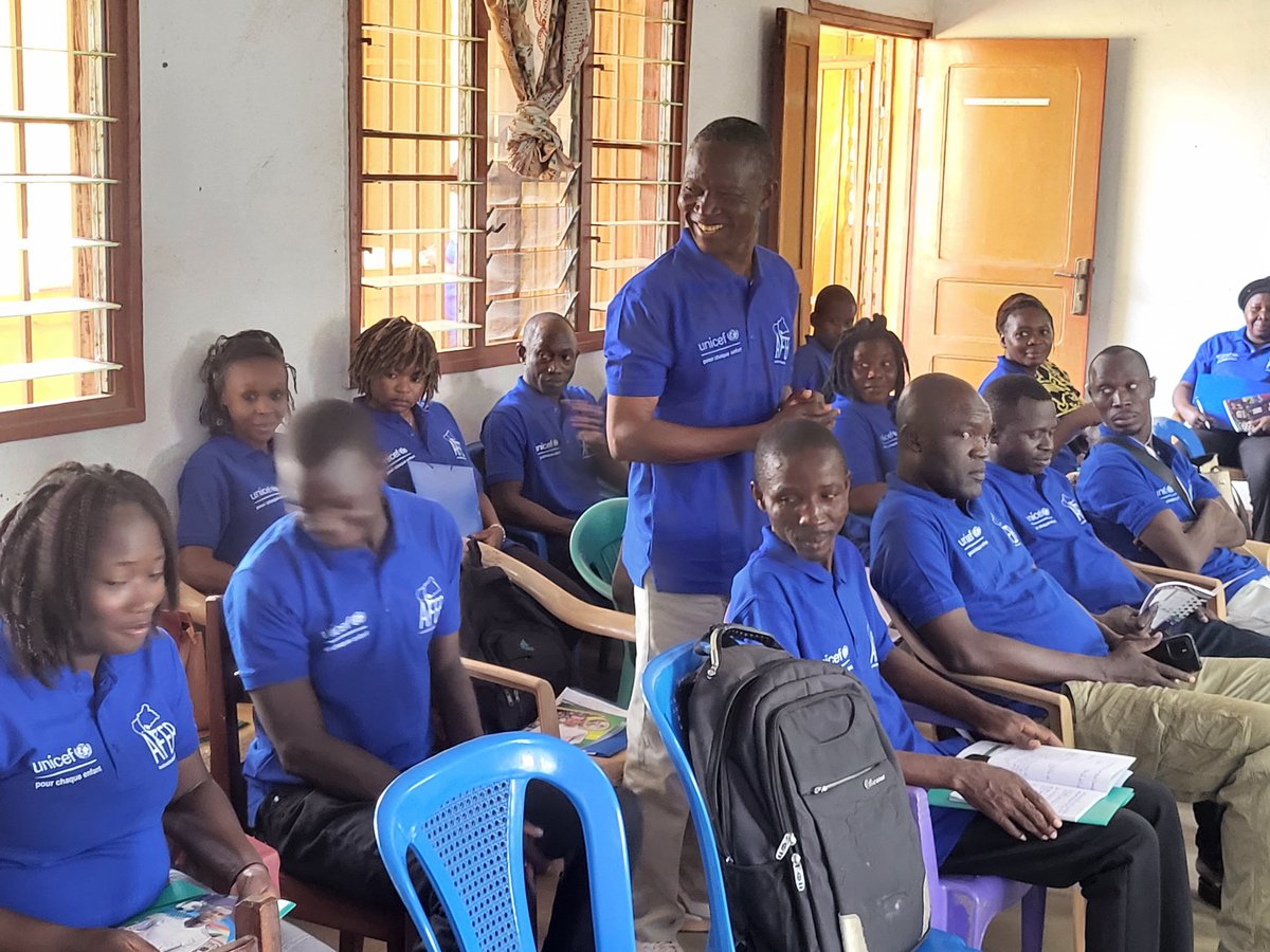 1ère vague de la formation des RECOPE des 10 arrondissement de Bangui du 8 au 10 oct 2025 sur le projet de réponse d'urgence aux enfants rendus vulnérable par les conséquence et exposé aux violences,  a l'abus et exploitation sexuelles a #Bangui
et a Birao.
<a href="/UNICEF_CAR/">UNICEF Central African Republic</a> 
<a href="/OCHA_CAR/">OCHA CAR</a>