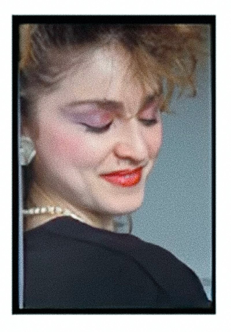 ✨ Extremely rare portrait of Madonna by Tom Morillo, 1982 ✨

#madonna #earlymadonna #beforefame #madonnahistory @madonna