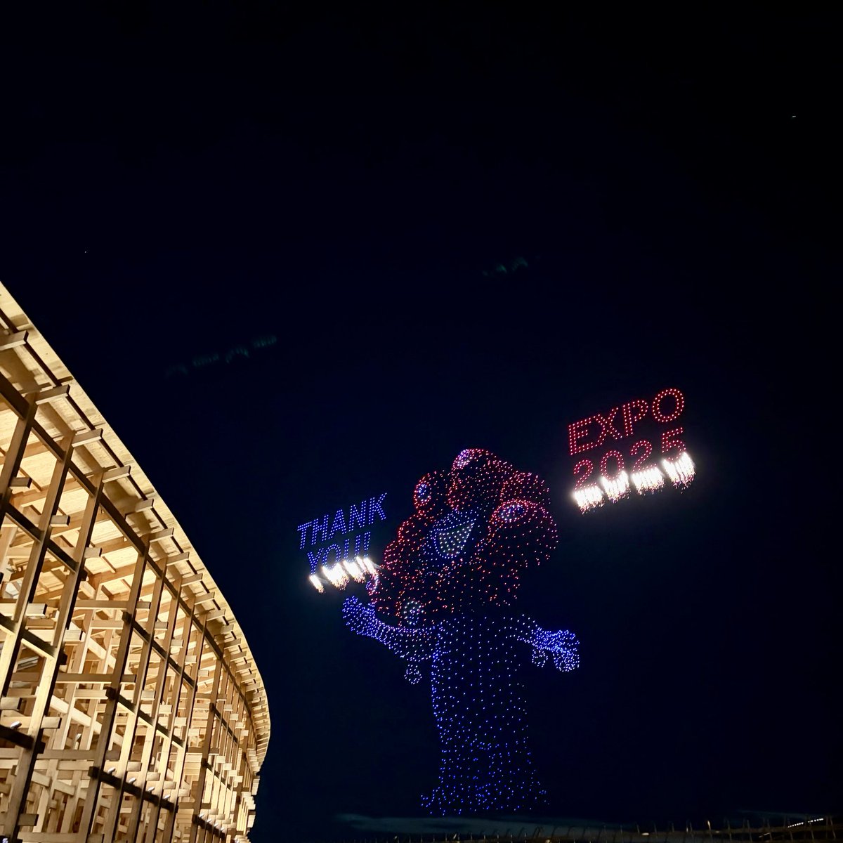 shi0ri_'s tweet image. 大屋根リングとドローンショーを入れたくてずっと待ってた甲斐があった🥲🪄

#しおりの旅記録