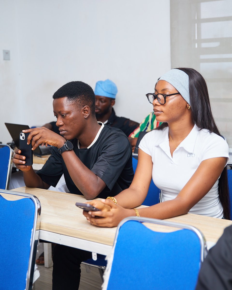 hellocirvee's tweet image. New week, same vision — progress. 💻
Let this be the week you invest in yourself and the future you want. 🚀

Next cohort starts Oct 20th.

📞 07047007055 | DM to register
📍 Cirvee Hub, Mokola, Ibadan

#StayCirvee #LearnWithCirvee #TechSkills