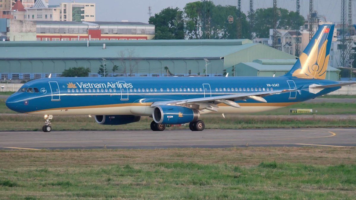 FlightModeblog's tweet image. 🇻🇳🤝🇵🇭 |#VietnamAirlines is launching a new nonstop flight between #Hanoi (HAN), Vietnam, and #Cebu (CEB), Philippines, starting December 2, 2025. The flight will operate three times a week using Airbus A321 aircraft.
📷©️Vietnam Airlines
#Vietnam #Philippines #aviation #avgeek