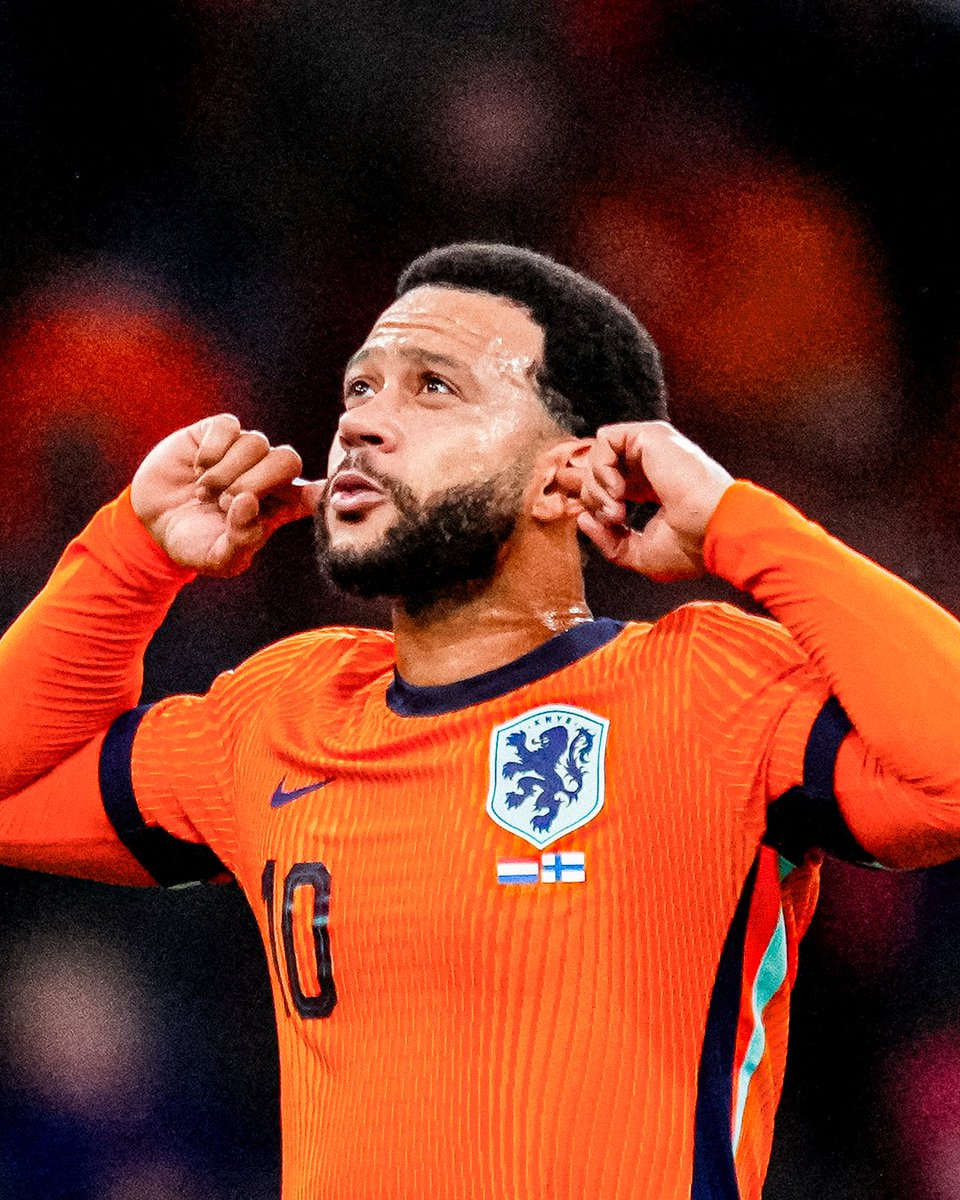 CEmmanuel42850's tweet image. Memphis Depay has made history!
He’s now the Netherlands’ all-time top goalscorer (54) and all-time top assister (35) — a true legend for the Oranje 
#MemphisDepay #Netherlands #Oranje #FootballLegend #AllTimeGreat #EUROQualifiers @maincard_io
