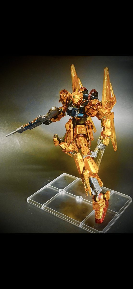 #これを見た人は金色が入ってる画像を貼れ