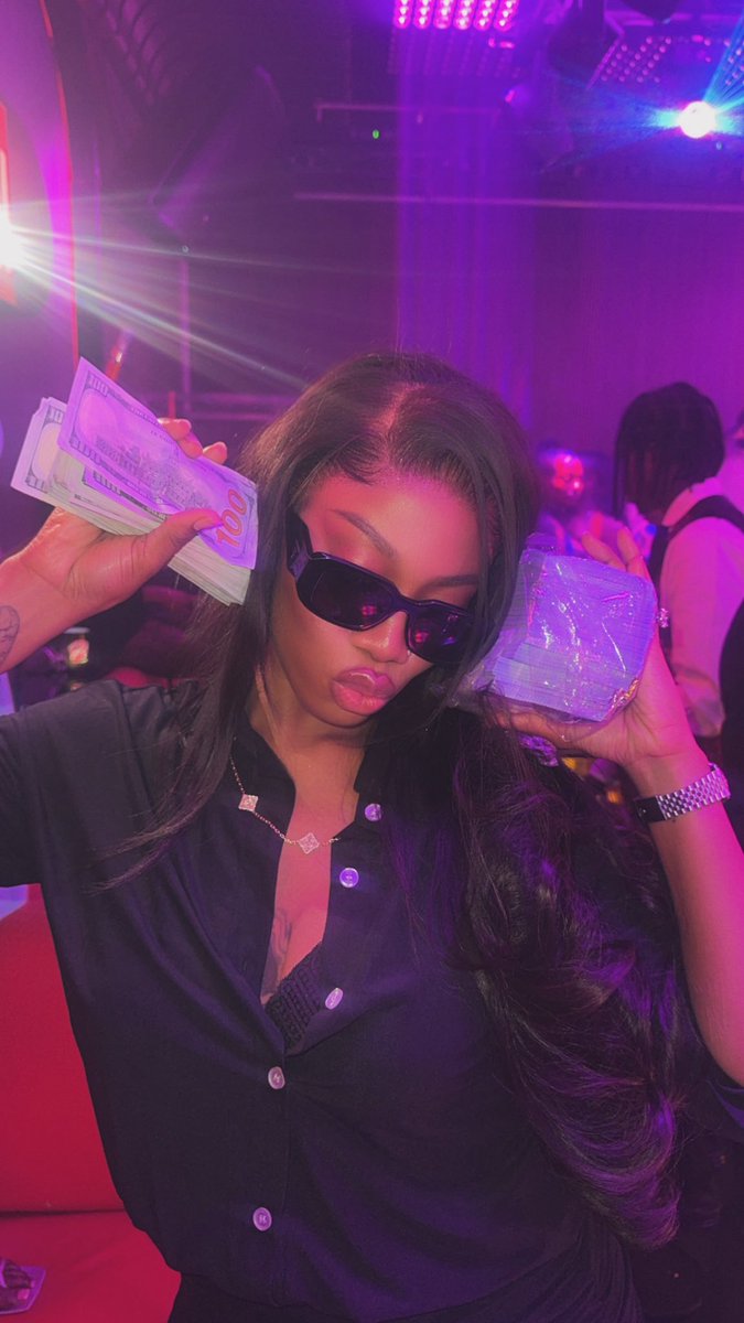 theangeljbsmith's tweet image. Kilo, no dey whine me zy