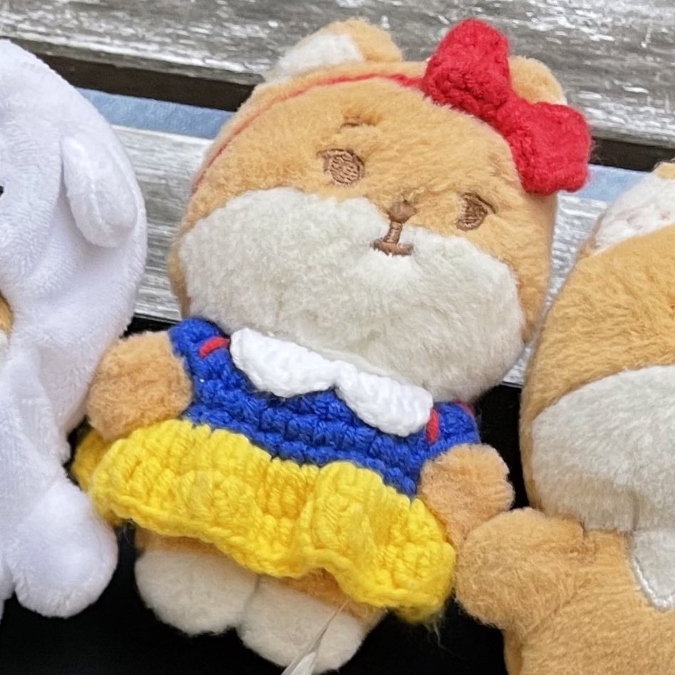 쁘멀케잃어버렷읍니다..
가방열려잇는데 머리띠만 두고 아기가 탈출햣어요..
잠실 부근에서 백설공주옷 입은 쁘멀케
발견하시면 연락뷰탁드려요.. orz