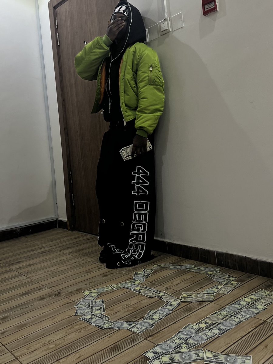 Txmmyily's tweet image. #happybirthday2me
