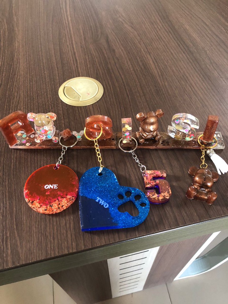 Mz_Smallest's tweet photo. @AramideOyekunle I sell and produce resin art items such as key holders, A5, A6 &amp; A7 jotters, customized phone pouches, and a mini name stand for a home decor https://t.co/NB6EKOpIZO