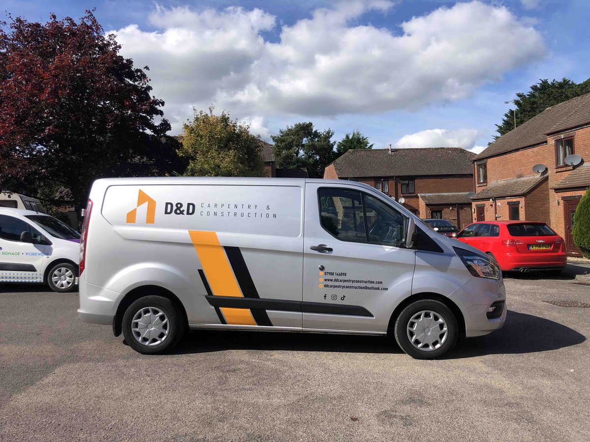 amyajdesigns's tweet photo. It was a pleasure to provide signwriting services for the D&amp;D Carpentry &amp; Construction fleet. The gloss orange and matt black graphics deliver a striking and professional finish!

#vehiclegraphics #signwriting #decals #vansignwriting https://t.co/cvnFzchps9