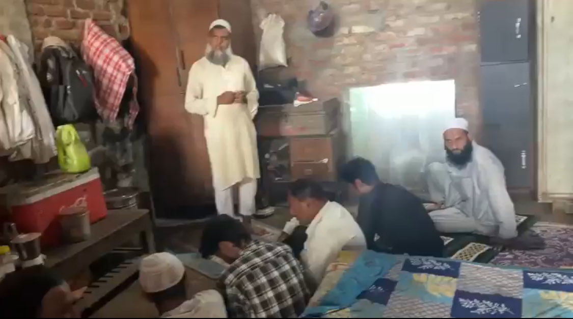 Kavish aziz tweet media