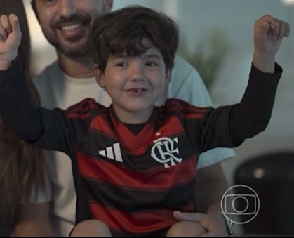 lypecrf's tweet image. Sim, o Totoi foi de Flamengo pra uma entrevista do Éverton Ribeiro no Fantástico

Eu amo esse neném, amo essa família! ❤️