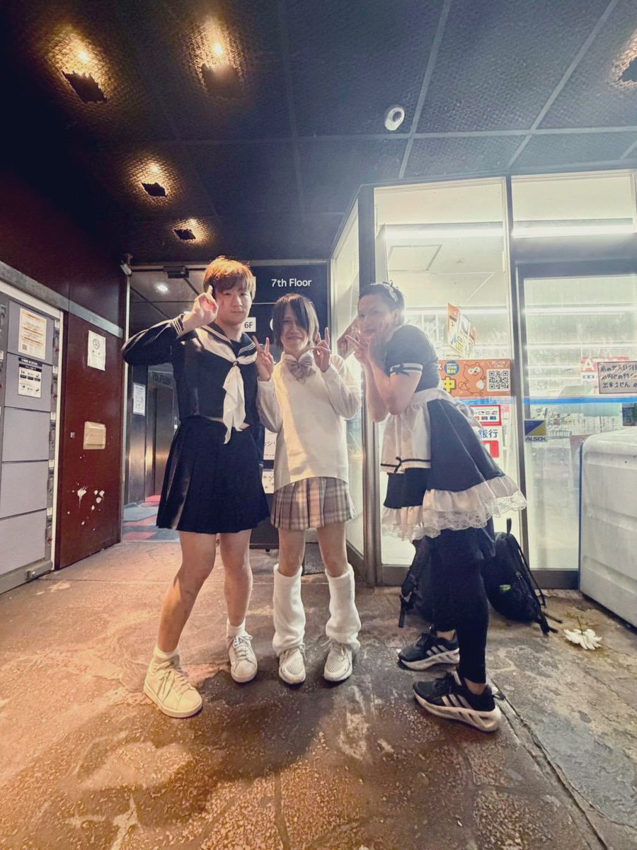 pit_dive's tweet photo. lynch.男限JKリターンズ。
この日の為に3kgくらい痩せた。
まあ楽しすぎた。 https://t.co/1zj34JpRci