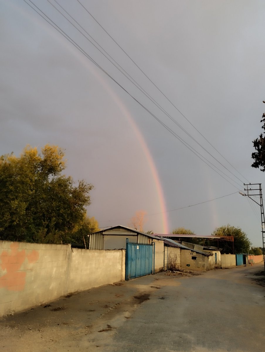 Dün Ceyhan da köyde bir doğa harikasına şahit. 🌈