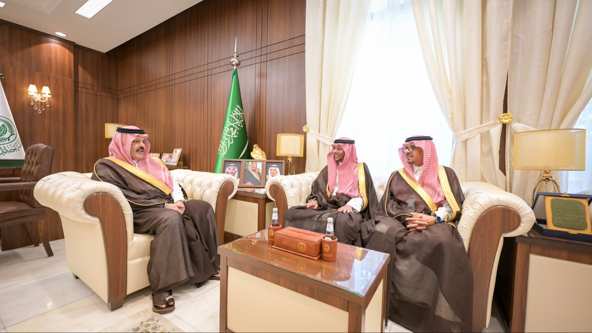 سمو #أمير_منطقة_حائل يرعى مراسم توقيع مذكرة تفاهم بين هيئة تطوير المنطقة وشركة الخطوط السعودية للشحن لتعزيز الخدمات اللوجستية والشحن الجوي والتنمية في المنطقة بحضور الرئيس التنفيذي العضو المنتدب لشركة السعودية للشحن م.لؤي مشعبي <a href="/mashablo/">Loay لؤي مشعبي 🇸🇦</a> والرئيس التنفيذي للهيئة أ.عمر العبدالجبار