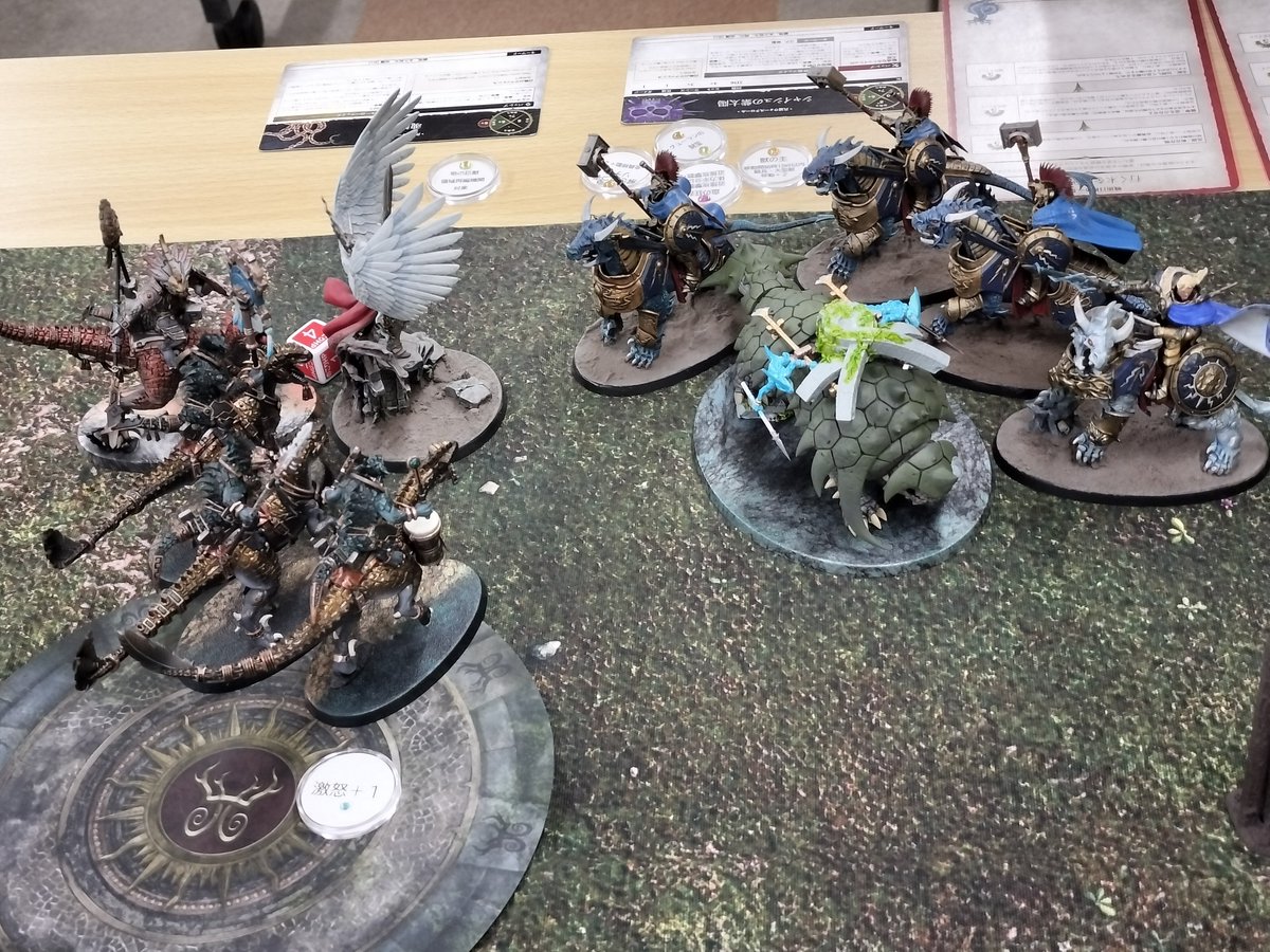 #ウォーハンマーAoS
昨日は野洲のウォーハンマー会！
ストームキャストを持っていきました！
1戦目はアイアンジョウに敗北
2戦目はセラフォンに勝利

今回は初ターンから全力で突っ込む攻撃型の編成で組んでみました！
ストキャスの強みは出せた気がする
再配置の対策がこの編成では課題になりそう！