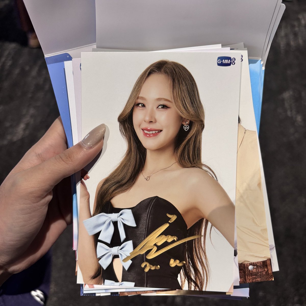 WTS real sign June
ไซน์สดจูน 600฿

🛍️จัดส่ง35฿ / นัดรับวันนี้
 #GMMTVFANIVAL #ตลาดนัดgmmtv #ตลาดนัดจูนมิวนิค