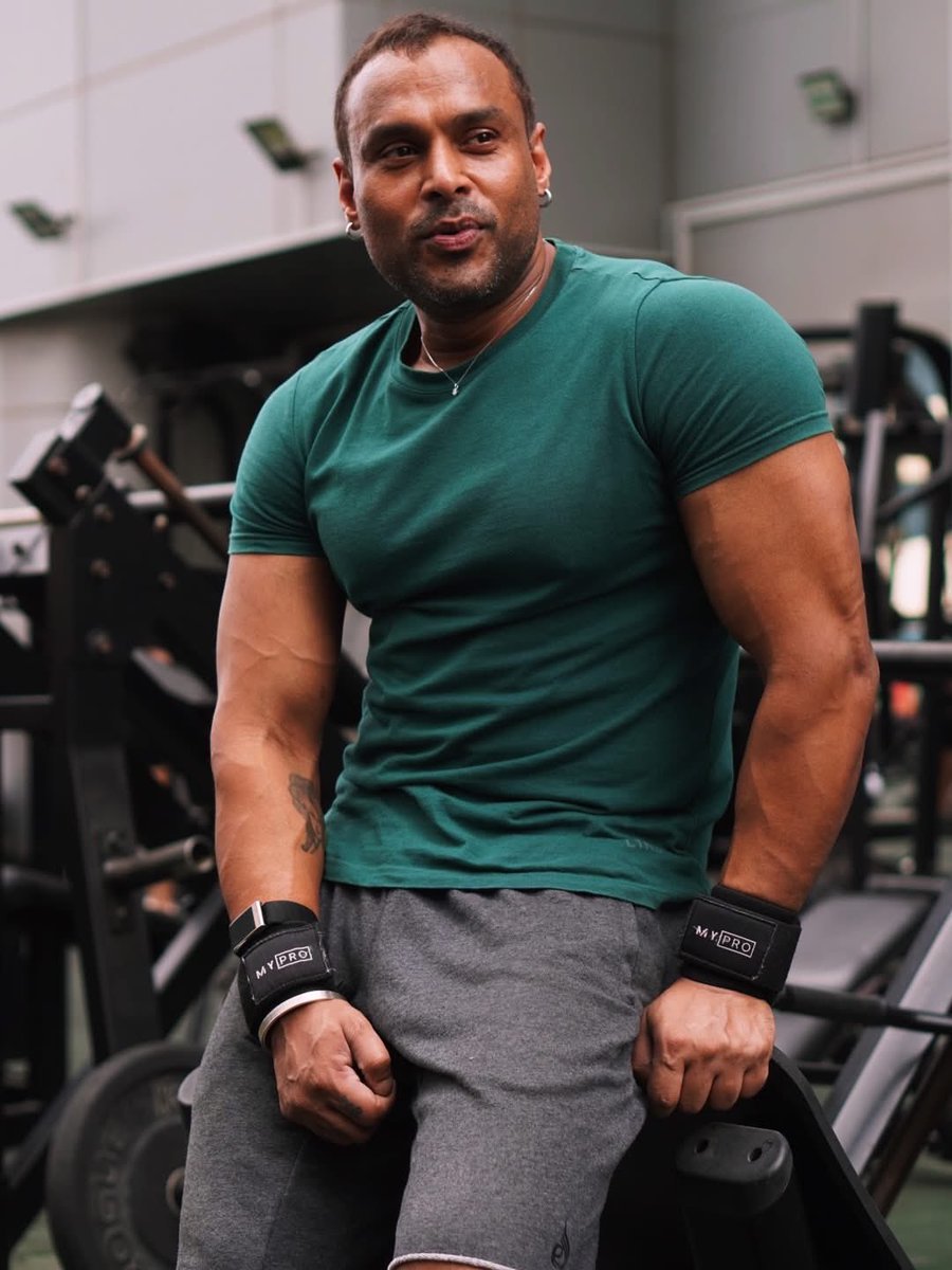 raznishh's tweet image. Na date chahiye, na diabetes, bas pump chahiye…💪🏽😂

#getfitwithraznishh #blessedandthankful #personaltrainer #trainer #bodybuilding #work #fitness #gym #workout #fit #gymlife #training #lifestyle #health #healthy #fitnessaddict #nutrition #bhfyp #india #indian #dubai #mydubai