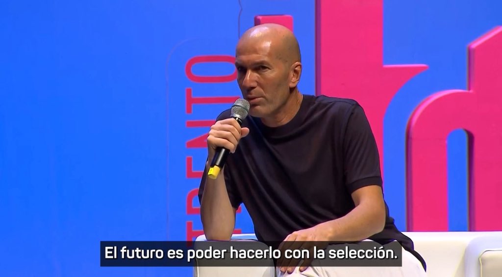 Zidane : Le joueur qui me fait le plus vibrer , c'est Lamine Yamal. Contre l'Inter la saison dernière à San Siro, il a tout fait tout seul.