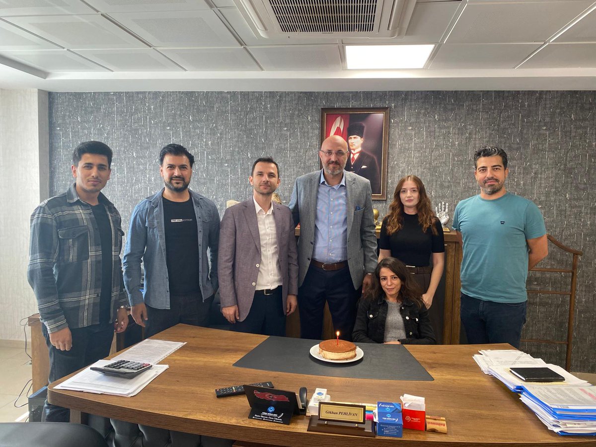 emrhkrn's tweet photo. Sayın Gençlik Hizmetleri Müdürüm Doğum Gününüz Kutlu Olsun. Nice Hayırlı Yaşlara..  @gkhnpehlivan09 https://t.co/3GHKPCXtBq