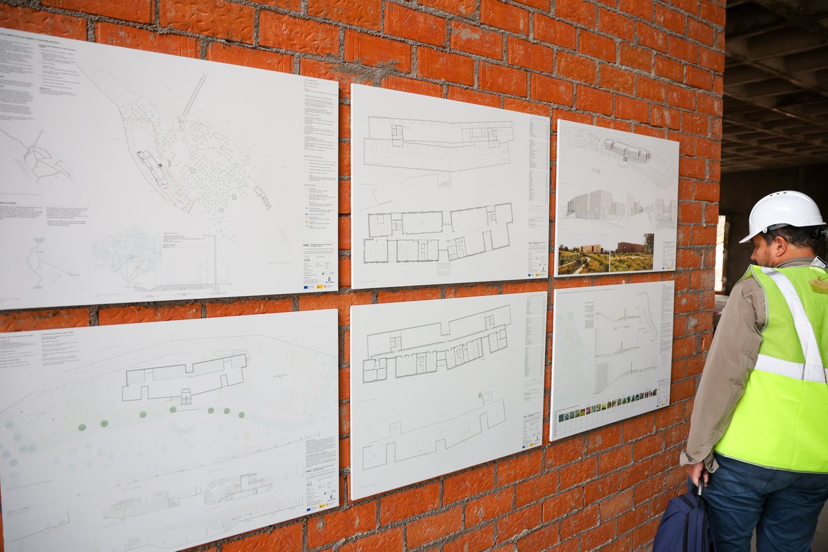 Inés Cañizares, junto a Florentino Delgado, ha asistido a la presentación del proyecto de obras de la Ciudad del Cine, lo que conlleva la recuperación del parque de Polvorines, que se convertirá en una oportunidad para el futuro de #Toledo

🏗️ Una rehabilitación que recuperará un