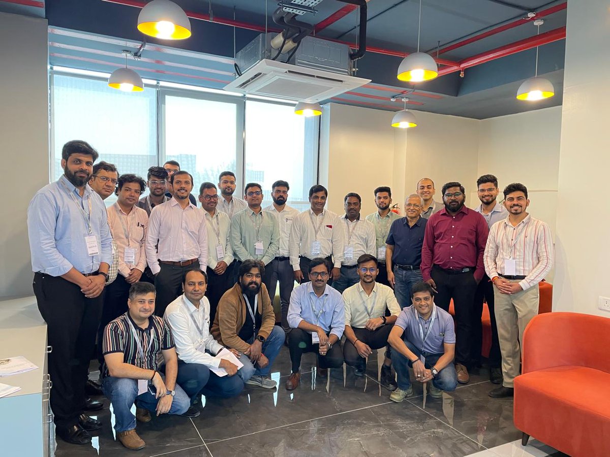 DesignTechSys's tweet image. Back to the classroom! The ‘Elevate Sales Learning’ workshop by our M.D., Mr. Vikas Khanvelkar, was enriching, insightful &amp;amp; inspiring.

Thank you Vikas Sir &amp;amp; Ashwin Deshpande for the powerful sessions &amp;amp; wisdom!

#SalesTraining #LeadershipDevelopment #DesignTech #TakeALeap