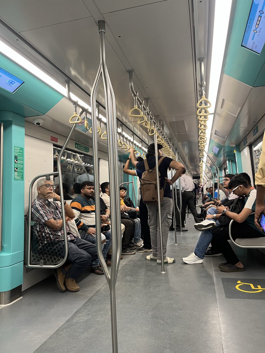 WhatsApp-based ticketing launched for #Mumbai #Metro Line 3 commuters. This enables commuters to purchase metro tickets directly through WhatsApp, without the need for a separate mobile application. Passengers can send “Hi” to +91 98730 16836 or scan the QR code displayed at