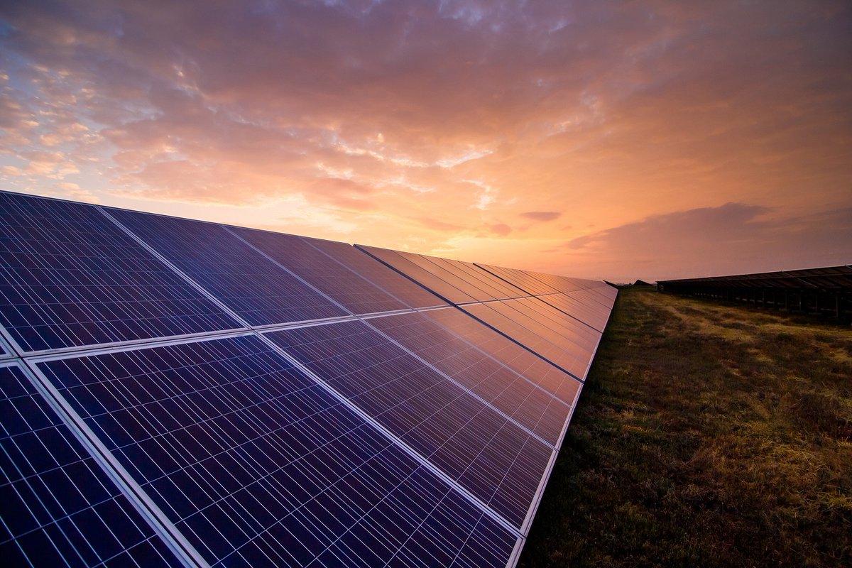 [TRENDING]  The @EWEC  awarded its 1.5 gigawatt (GW) Khazna Solar Photovoltaic (PV) Independent Power Project to @ENGIE and local partner <a href="/Masdar/">Masdar</a> (Abu Dhabi Future Energy Company) 
zurl.co/YDgyx