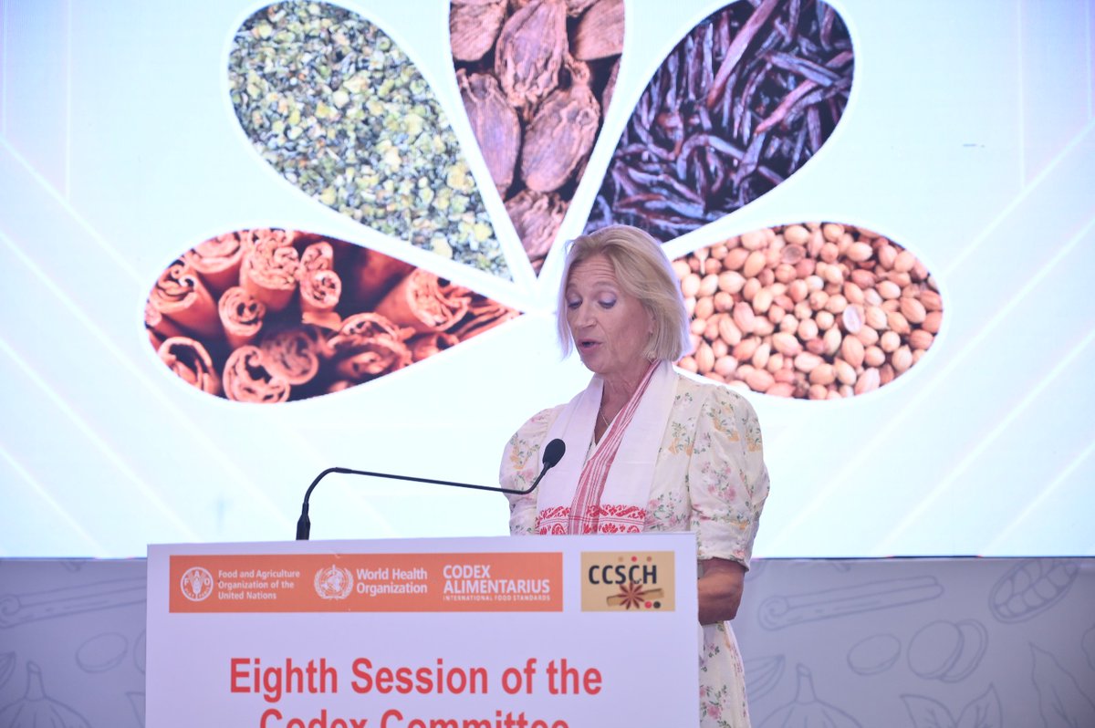 fssaiindia's tweet photo. Dr. Hilde Kruse, representing the @FAOWHOCodex , thanked the Government of India for hosting the session and acknowledged India’s continued support through FSSAI and the Spices Board in advancing harmonized global standards for spices and culinary herbs. @MoHFW_INDIA https://t.co/vLulmuwlep