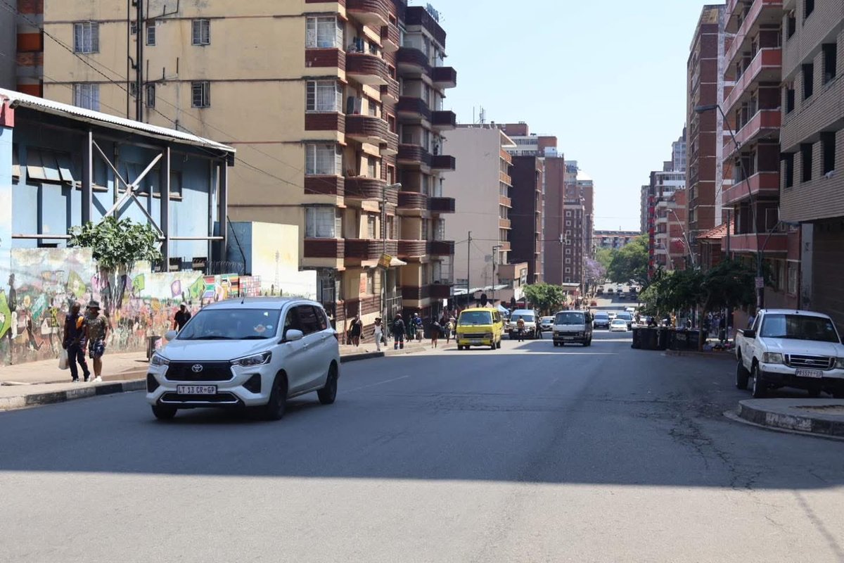 We are getting there in Joburg but more still need to be covered 👍 #GrowingGautengTogether Less talk more work