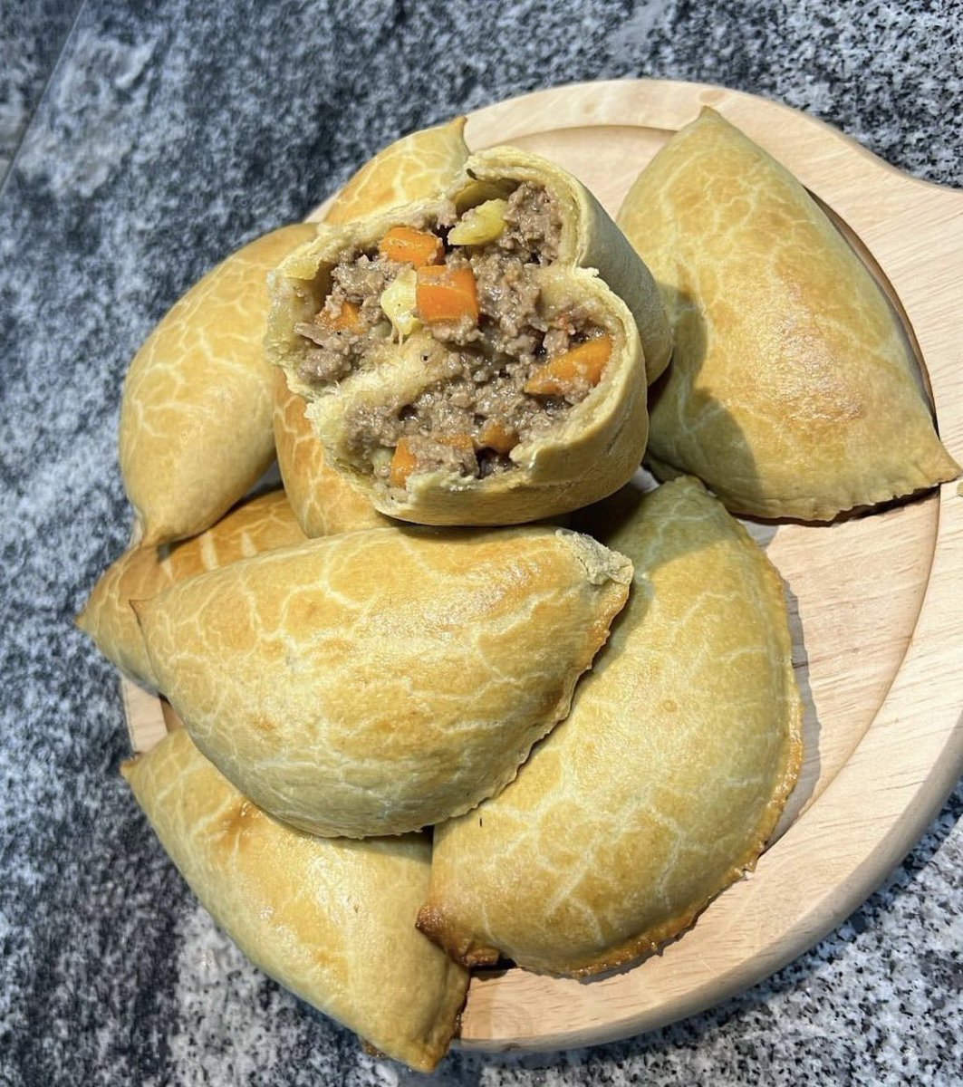 Dr_Pharouk's tweet image. Meat pie.                                           ???????
