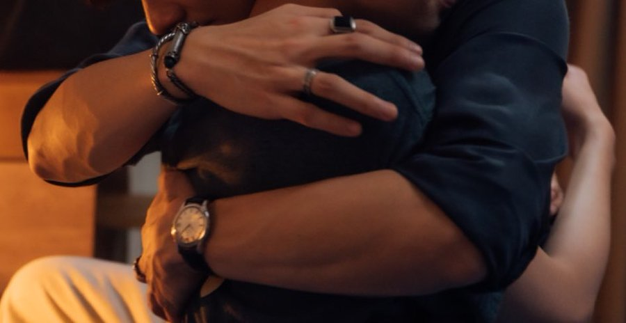 if "melting in your arms" was a picture 😌😍