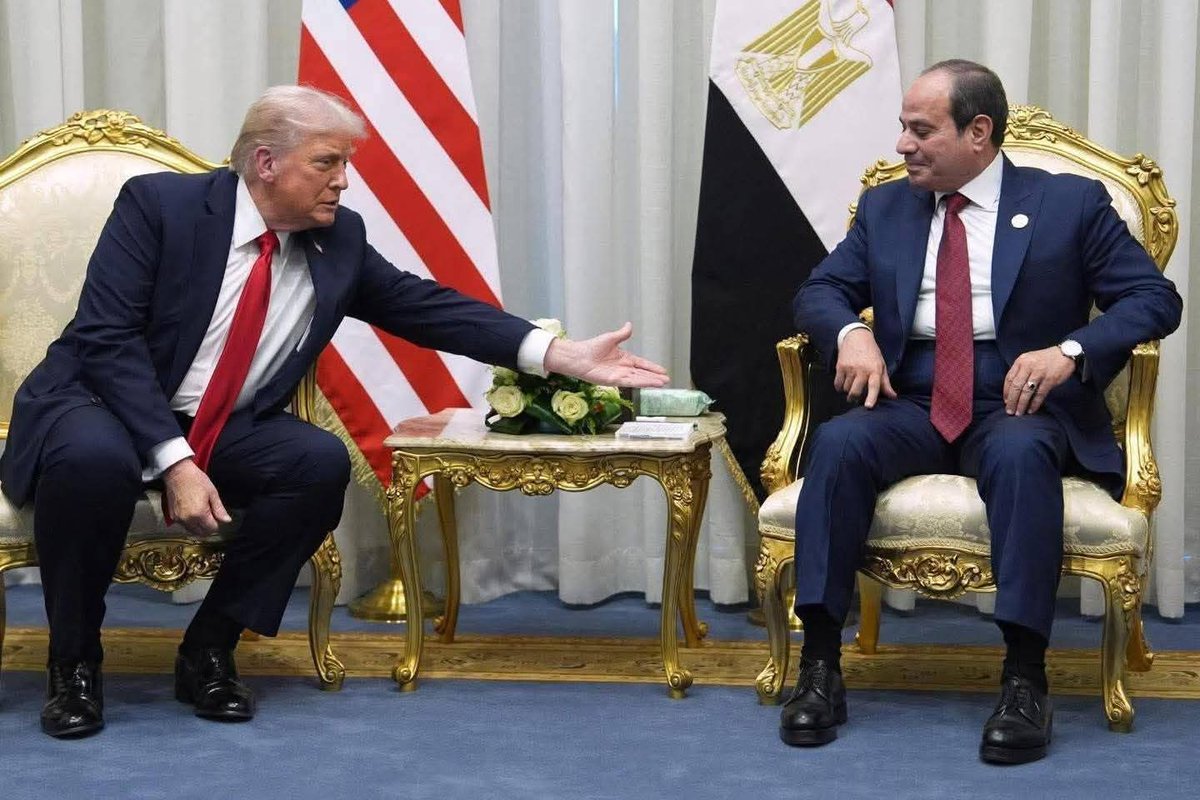 سلم ياملك...
لسه متوضي معليش 🚶😎
الدكر بتاعنا ☝️