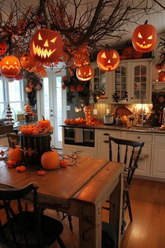 ScaryAllYear's tweet image. Haunted home goals! 👻 This cozy kitchen is perfectly decked out for Halloween, making us wish every day was spooky season. So much festive fun! 🧡🎃
#HalloweenDecor #SpookySeason #PumpkinVibes #FallDecor #ScaryAllYear