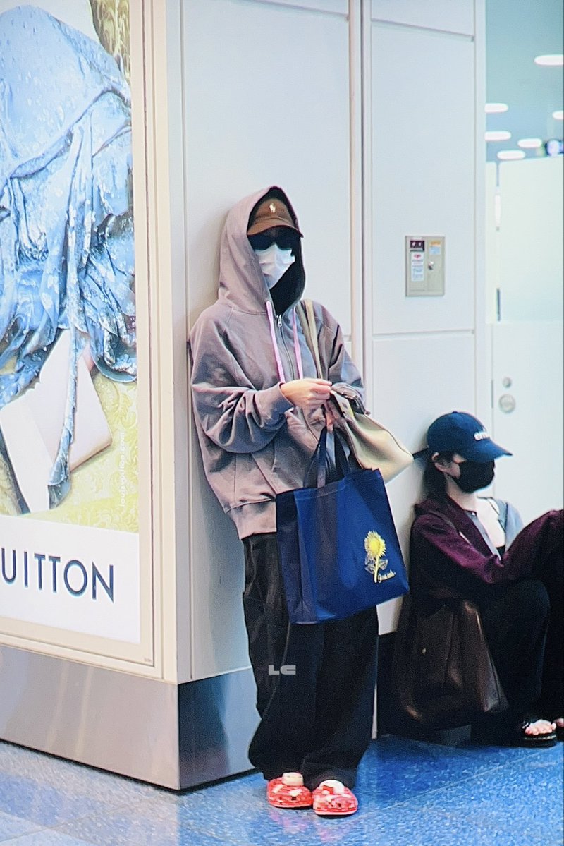 lc_cjs's tweet image. 251014 HND #ITZY #있지 #LIA #리아