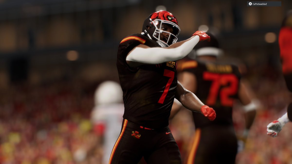 ScarBear_NECF26's tweet image. We grab wins on the road against the Coastal Elite Cal Bears and at home against recruiting foe Maryland Terps. 

5 ⭐️ LB Ekiyor has been playing at an elite level with 3 INTs across those games, learning from vet SR House.

#FromFactoryToField #NECFRecap 

3-2