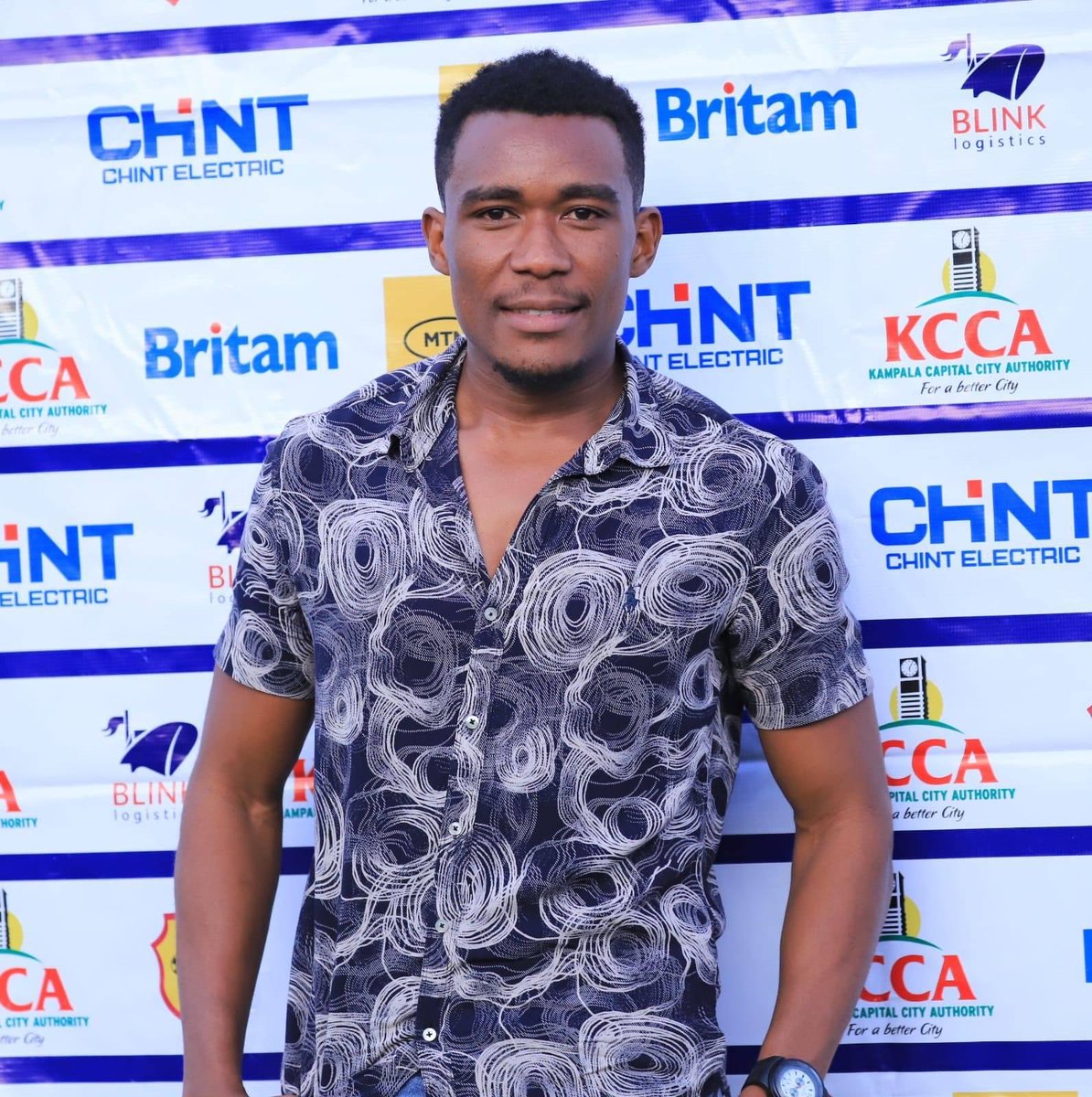 Everything <a href="/Damba_Allan/">Allan Damba✍✍</a> said is true, someone who truly cares about us, reached out to me. Wherever I’ll be, never return to stadiums under the new format. 

Even at my burial, carry the message: #SayNoToTheNewLeagueFormat.

They called us “least impactful journalists”, now look!