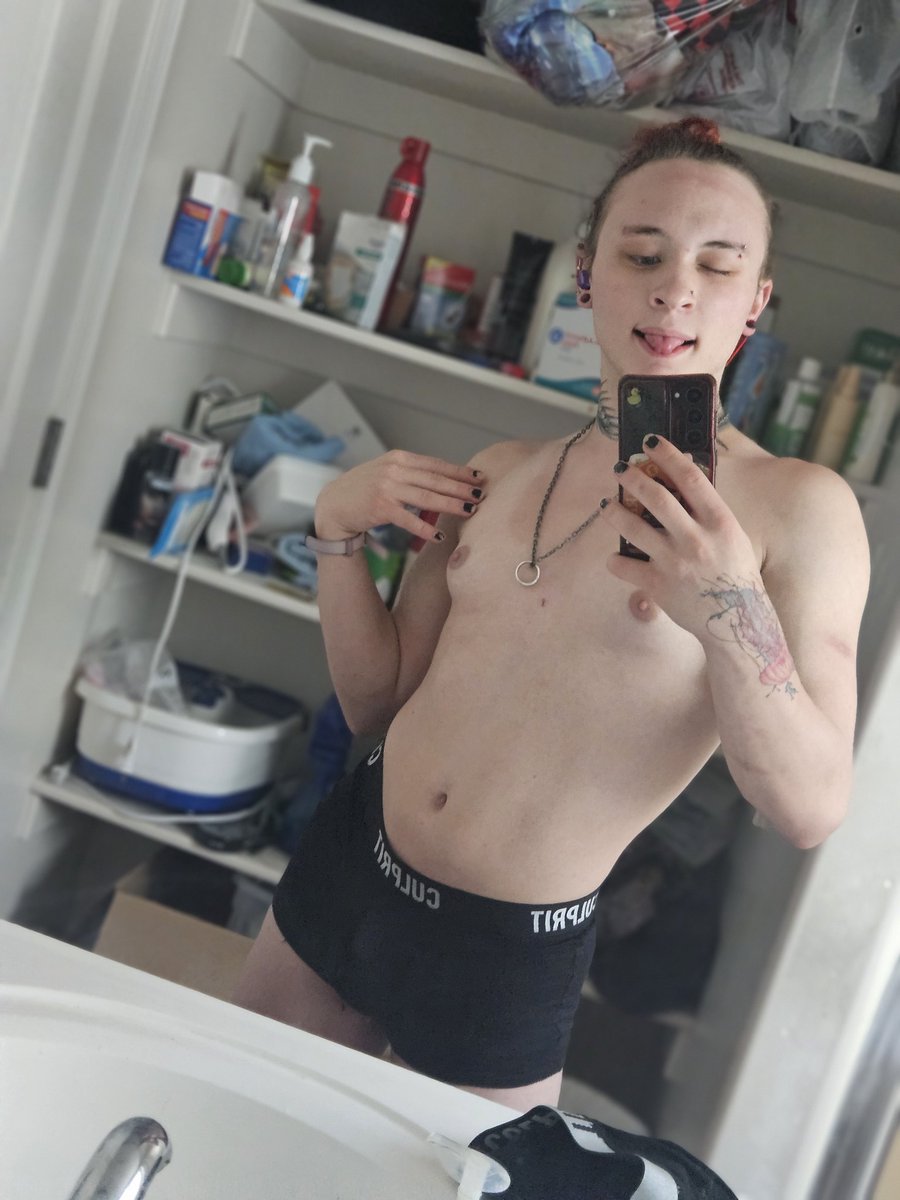 hey_its_malice's tweet photo. Alrighty who wants to get their "pump" on with me💪
#Trans #sissy #morning #workout #freethenip #freakmaster https://t.co/aqIvAcMizJ