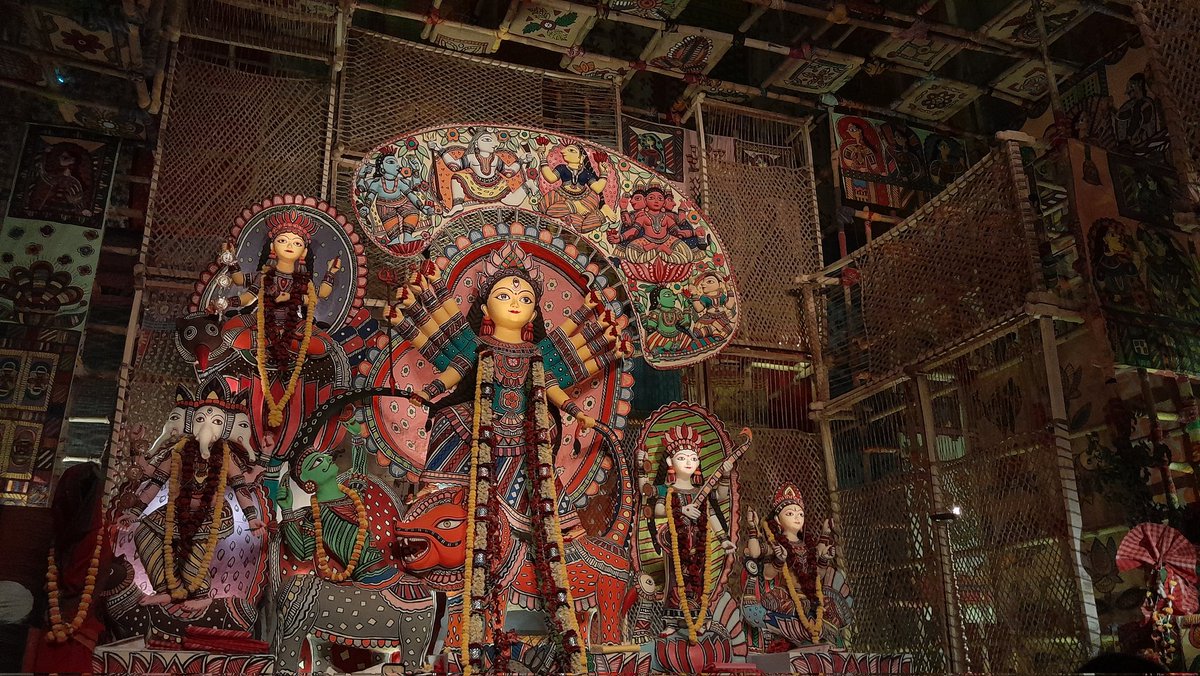 HELLO CHILDREN AND OOMFIES I AM BACK ON MY REGULAR BULLSHIT

Here have some festival photos