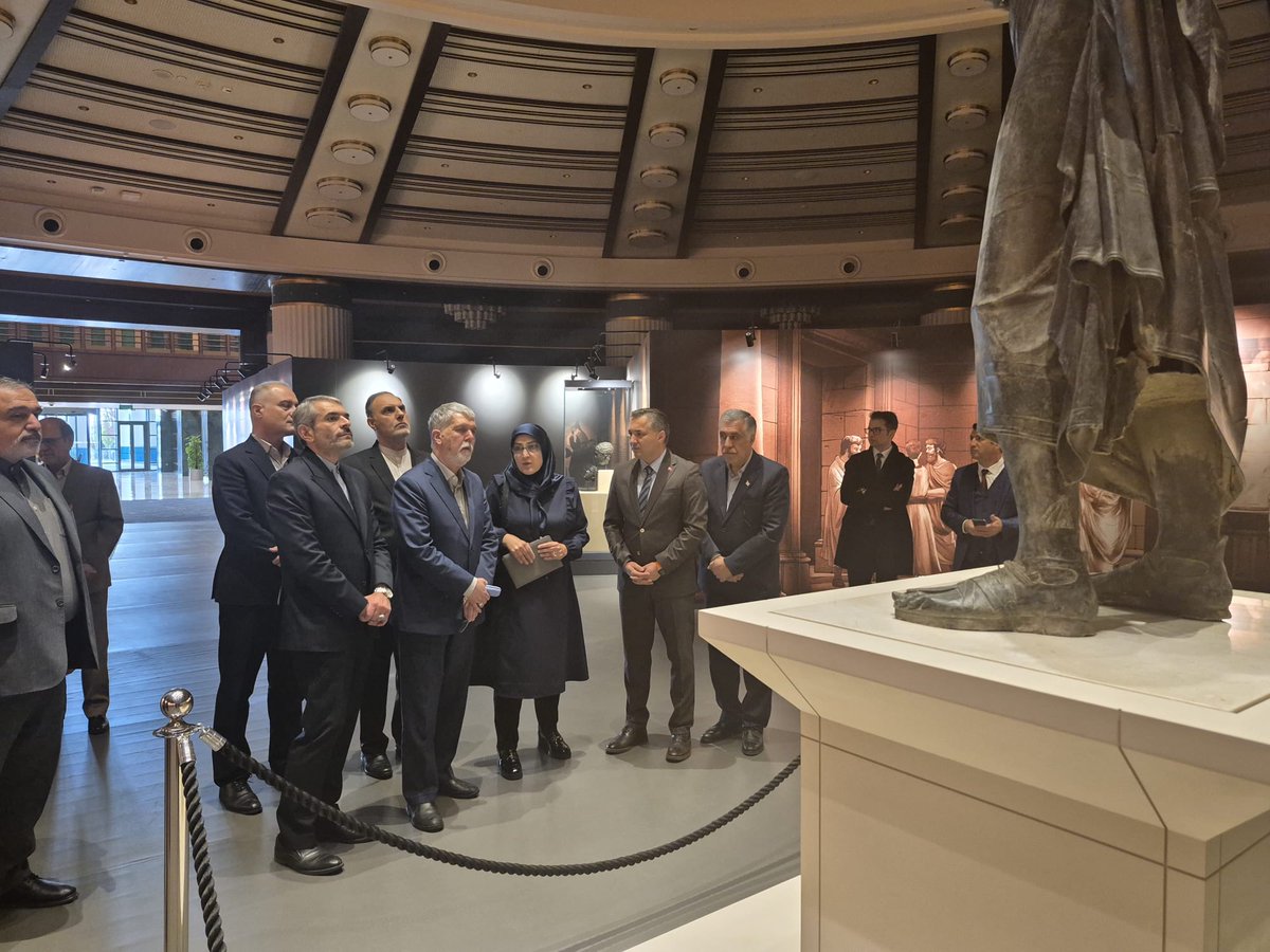 İran İslam Cumhuriyeti Kültür ve İslami İrşad Bakanı Sayın Seyyid Abbas Salehi’nin İran-Türkiye Ortak Kültür yılı anma programları kapsamında Ankara’yı ziyareti
İran İslam Cumhuriyeti Kültür ve İslami İrşad Bakanı Sayın Seyyid Abbas Salehi, İran-Türkiye Ortak Kültür Yılı