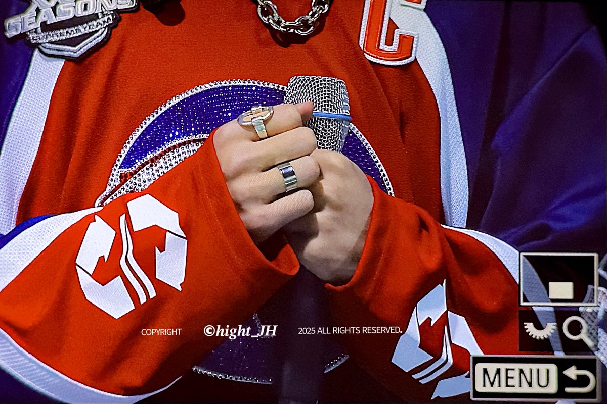 251013 진짜 커염두니….
𝅵𝅸 　　 
#xikers #싸이커스
#정훈 #JUNGHOON
